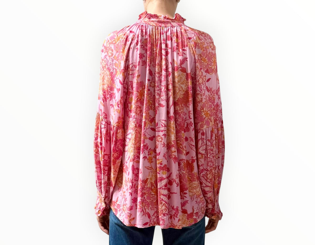 Xirena Ruffle Neck Floral Shirt - Pink - Size S