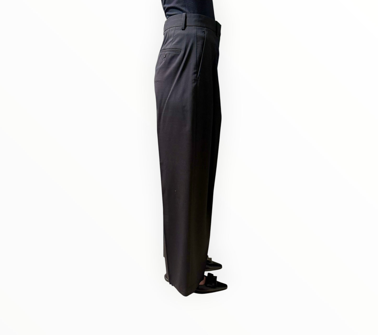 Theory Classic Wool Suit - Black - Size AU8